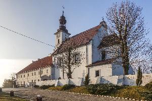Trutowo - kościół pw. św. Anny i klasztor Karmelitów