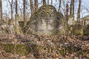 Warszawa - cmentarz żydowski - nagrobek rodziny Lewenfisz