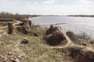 Bobrowniki - ruiny zamku