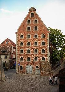 Toruń - ul. Piekary 2
